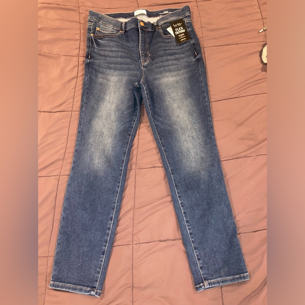 NWT Nicole Miller Dark Blue Skinny Jeans Size 14 Women’s NWT